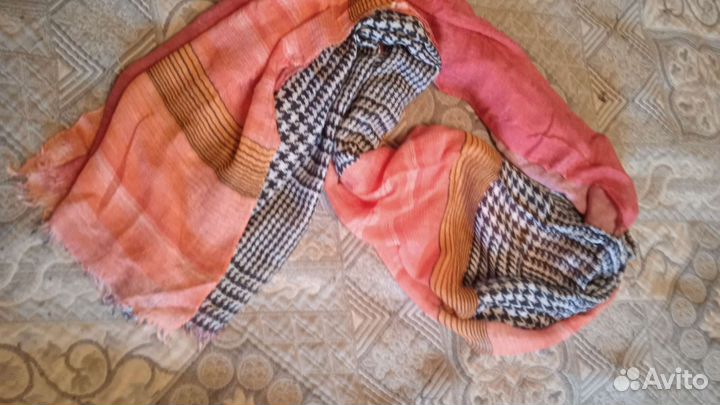 Палантин / шарф вискоза Италия новый легкий