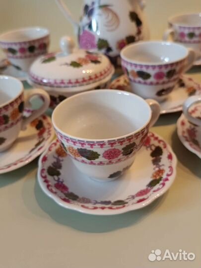 Кофейный сервиз Райские птицы. ГДР, чайник