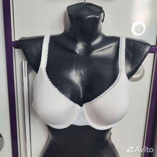 Бюстгальтеры женские новые 75С и 75D