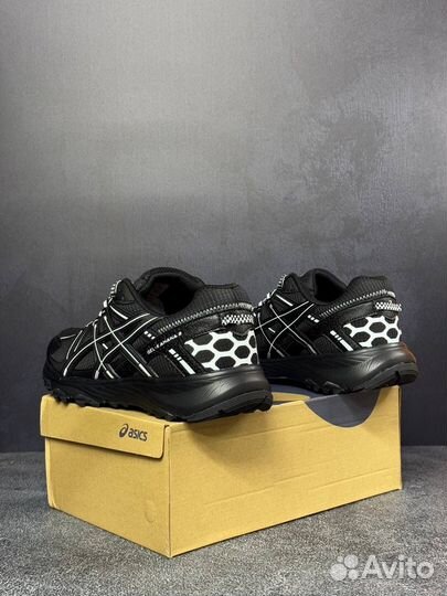 Кроссовки оптом