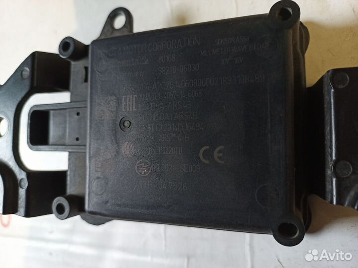 Toyota Camry V70 датчик радар дистанции