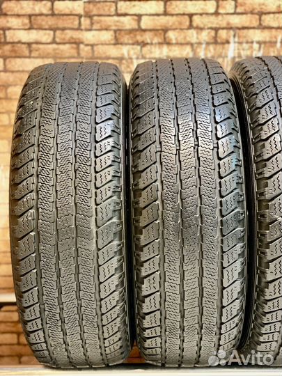 Goodyear Wrangler Ultra Grip 215/70 R16 100T