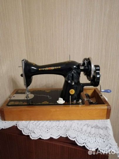 Швейная машина подольская ручная б/у