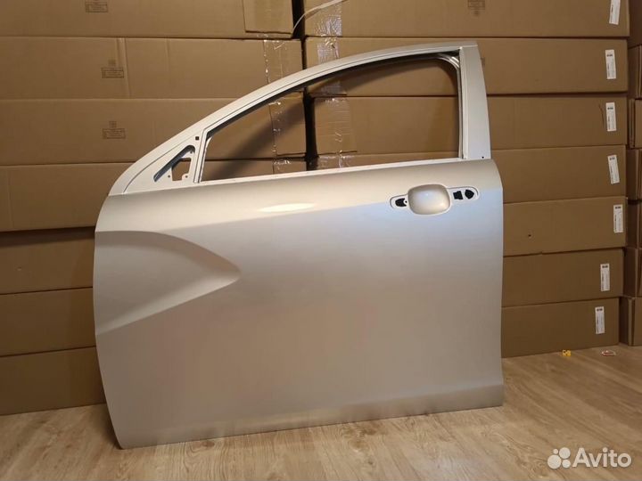 Дверь передняя левая Лада Веста серебристый (691)