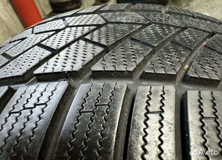 Continental ContiWinterContact TS 830 P 225/45 R18 95V