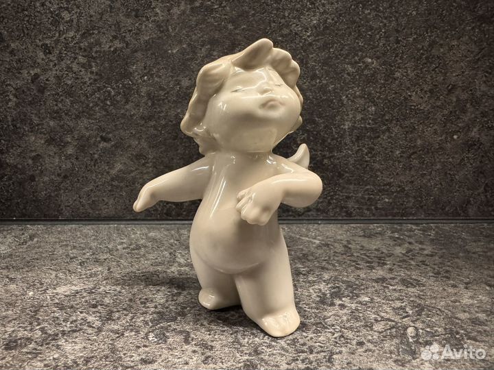 Статуэтка ангел Pavone