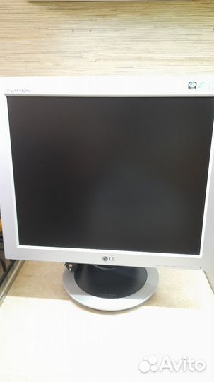 Монитор LG flatron L1730P