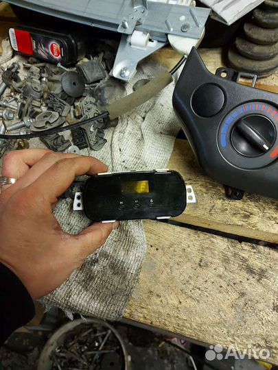 Chevrolet aveo т255 хэтчбек 2010 Пластик салона