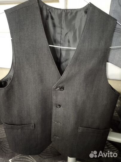 Жилетки и брюки школьные для мальчика