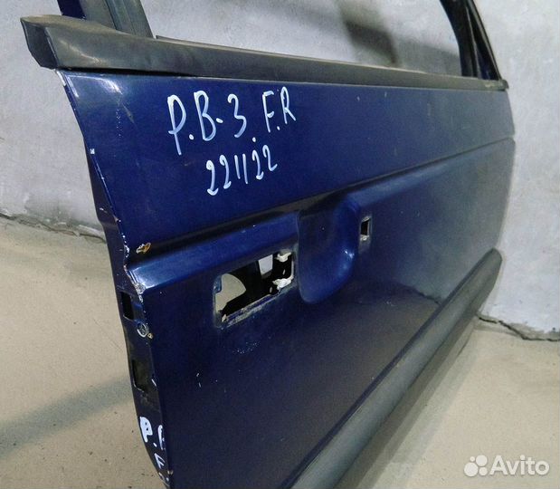 Дверь передняя правая VW Passat B3
