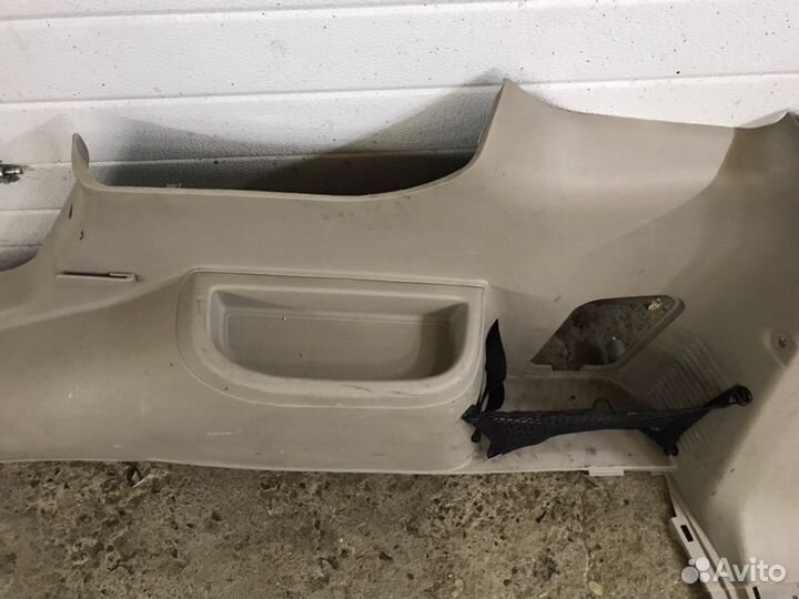 Обшивка багажника KIA Sorento, правая BL