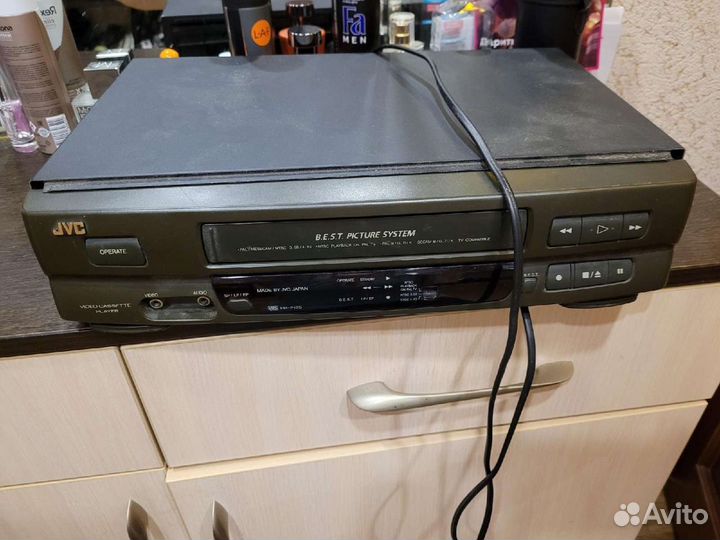 Видеомагнитофон