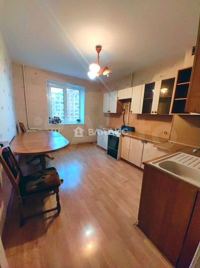 3-к. квартира, 82,5 м², 6/10 эт.