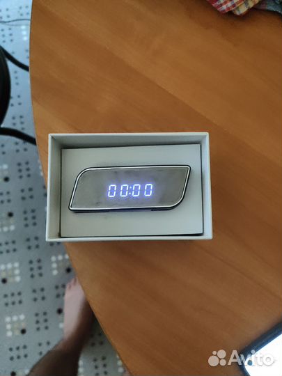 Часы будильник WiFi с камерой