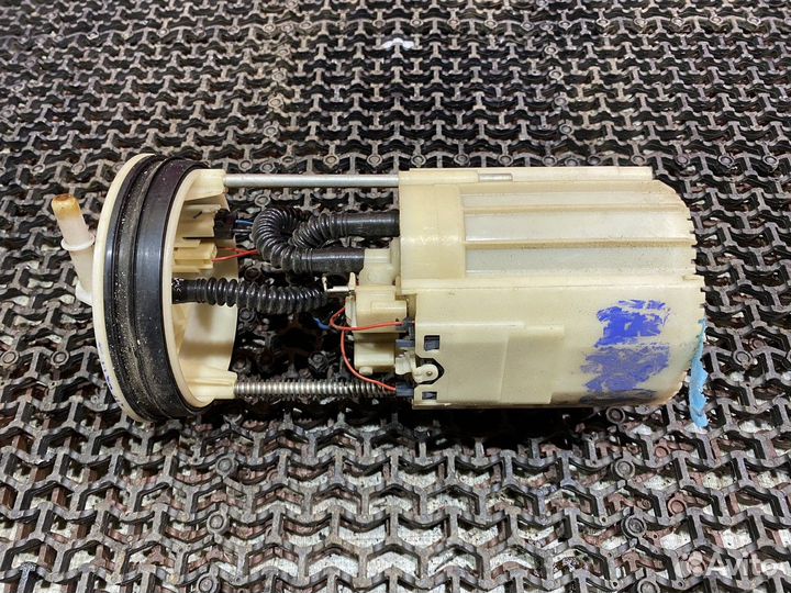 Насос топливный Альмера Н16 Nissan Almera