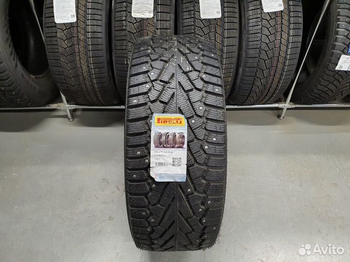 Pirelli Ice Zero 275/40 R22