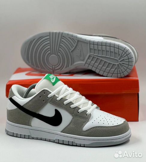 Nike SB Dunk Low