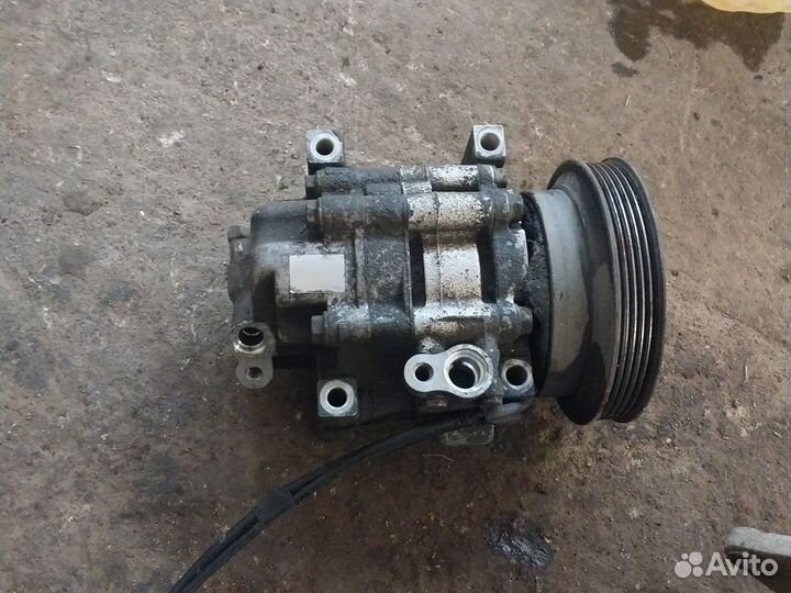 Компрессор кондиционера Mazda 626 GE 1.8