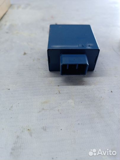 Блок управления стеклоочистителем Mazda MPV lwew