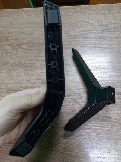 Подставка/ножки для телевизора BBK 32LEM1045T2C