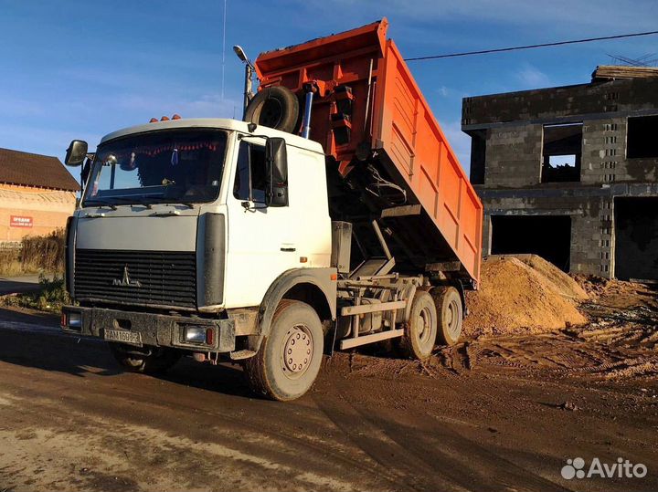 Песок карьерный с доставкой