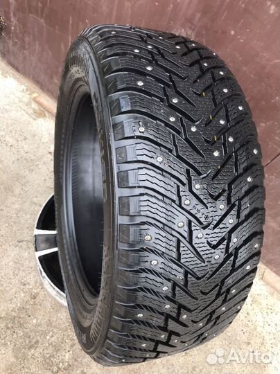 Nokian Tyres Hakkapeliitta 8 SUV 255/55 R18