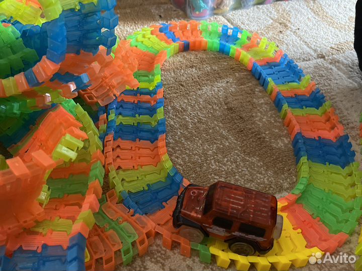 Дорога, светящаяся в темноте