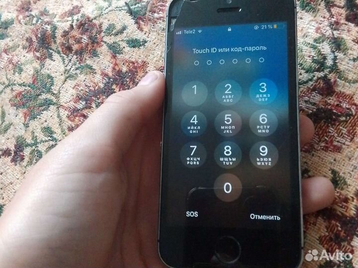 Телефон iPhone 5s