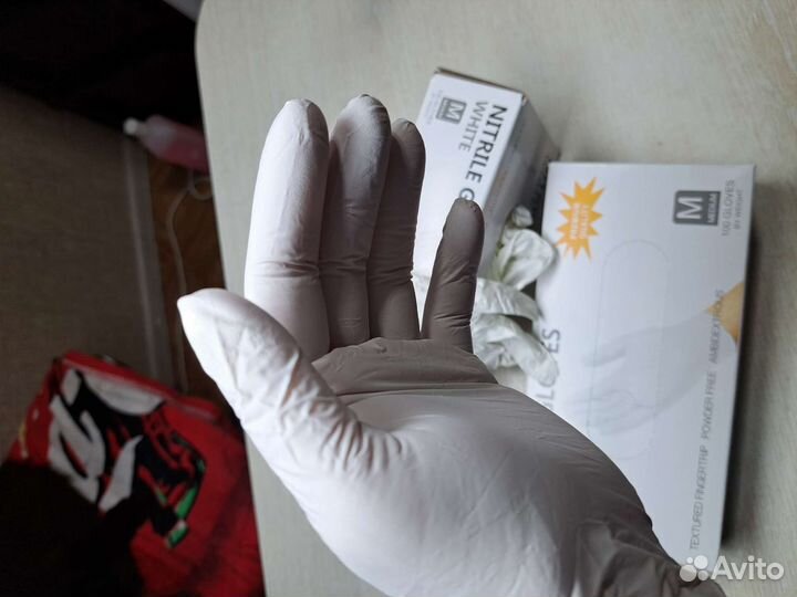 Перчатки нитриловые