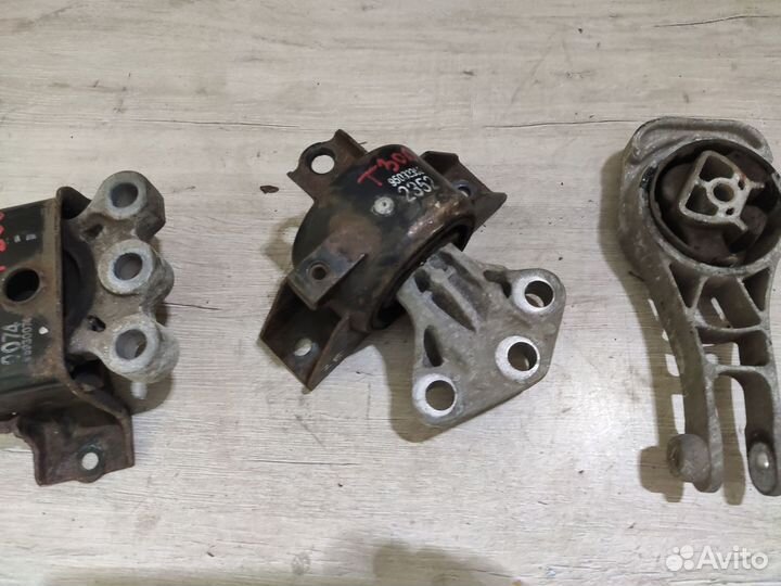 Опоры двигателя Шевроле Авео Т300 Chevrolet Aveo T