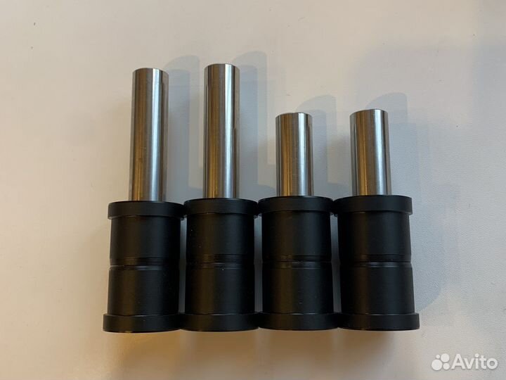 Капролоновые втулки в кулаки Stels Dinli D, GT TR