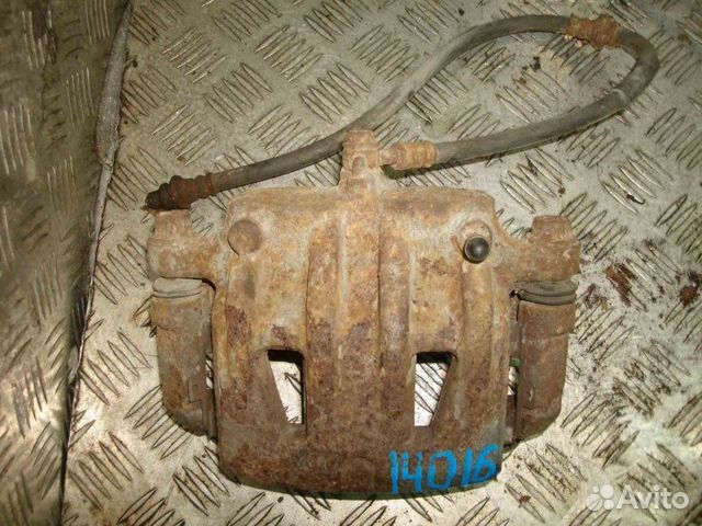 Суппорт Nissan Elgrand E51 2002-2010