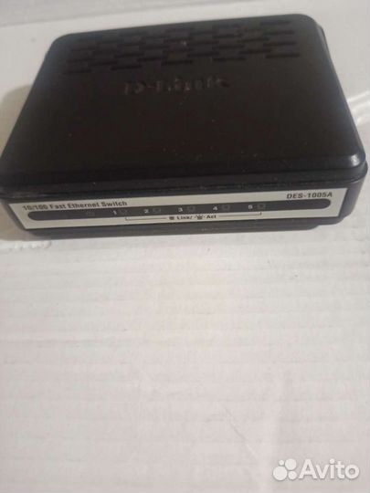 Коммутатор D-link DES-1005A