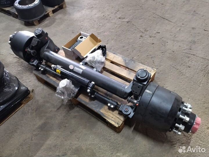 Ось полуприцепа поворотная