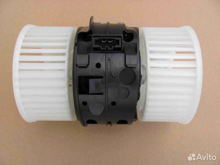 Вентилятор (мотор) печки Renault Megane 3, Fluence