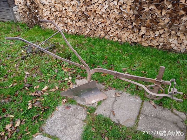 Конный плуг