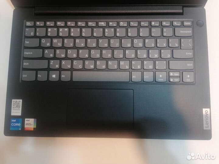 Свежий мощный ультрабук Lenovo для работы и игр