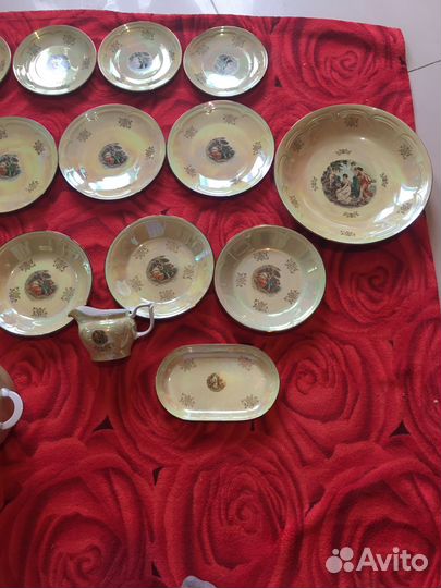 Фарфоровые тарелки