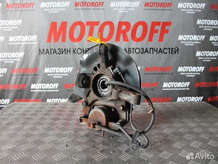 Ступица передняя левая Вокси/Ноах AZR60 ABS А119