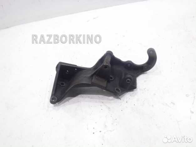 Кронштейн генератора Форд