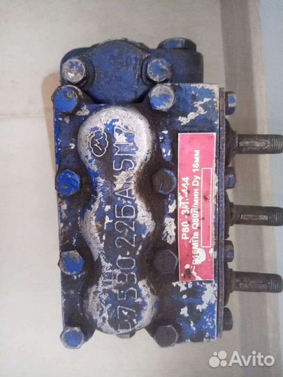 Гидрораспределитель на экскаватор