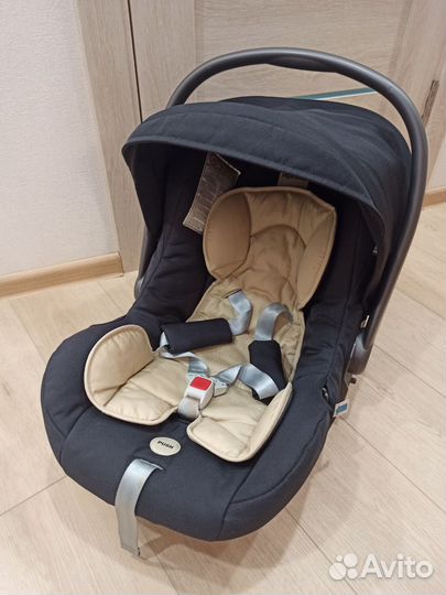 Автолюлька Inglesina Huggy Multifix