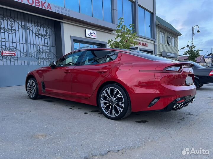 Kia Stinger 2.0 AT, 2019, 29 000 км