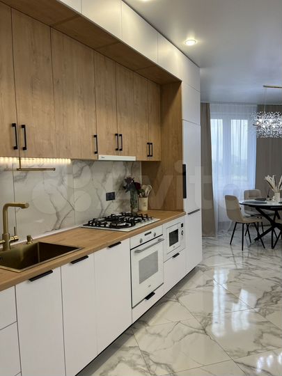 2-к. квартира, 76 м², 5/22 эт.