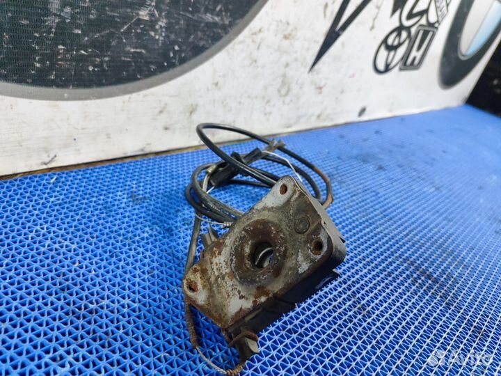 Замок капота BMW X5 E53