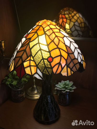 Лампа настольная