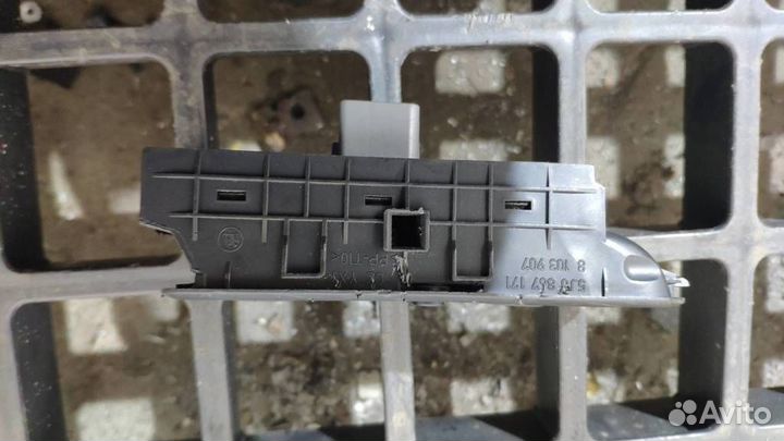 Блок управления стеклоподъемниками от Skoda Rooms