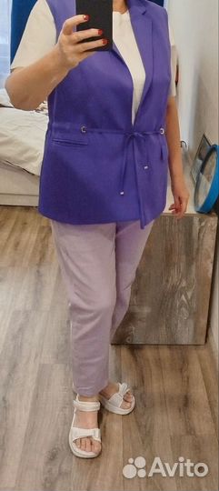 Джинсы и жилет