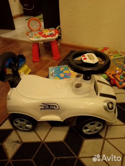 Машинка-каталка