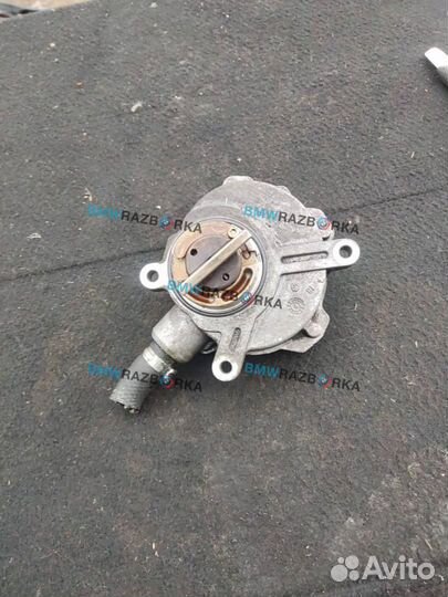 Вакуумный насос BMW X5 E53 рест. 2005 7525075